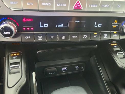 Used 2024 Kia Telluride S FWD image 18