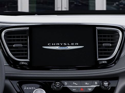 New 2026 Chrysler Pacifica Select FWD image 18