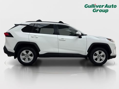 Used 2021 Toyota RAV4 XLE FWD image 10