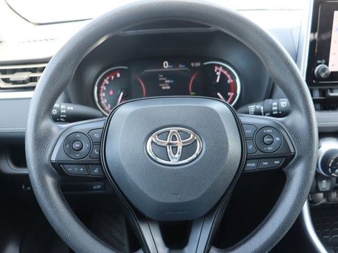Used 2025 Toyota RAV4 XLE w/ Convenience Package AWD/4WD image 17