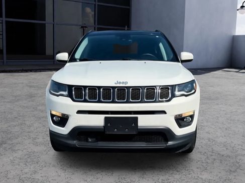 Used 2018 Jeep Compass Latitude w/ Popular Equipment Group AWD/4WD image 8