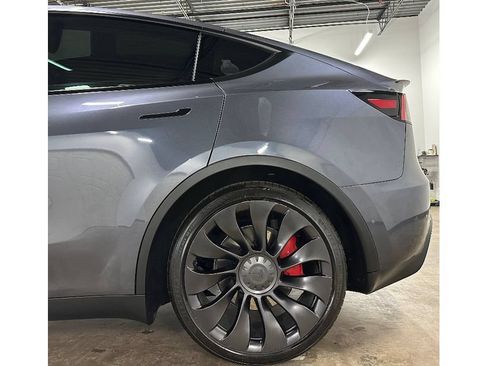 Used 2022 Tesla Model Y Performance AWD/4WD image 11