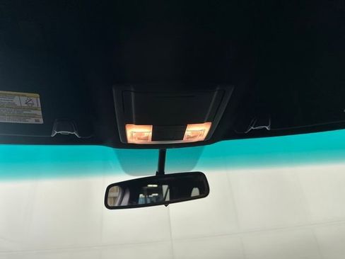 Used 2016 Ford Explorer XLT w/ Equipment Group 202A image 23