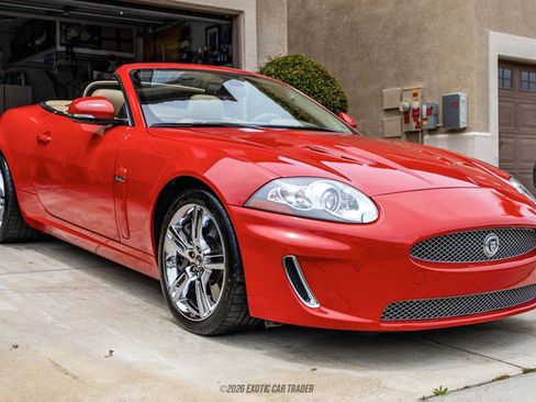 Used 2010 Jaguar XKR R RWD image 12
