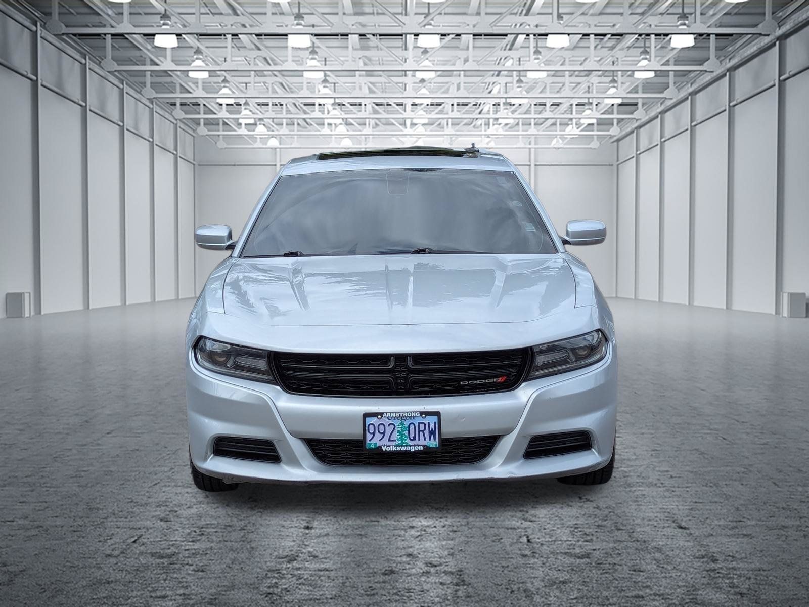 Used 2019 Dodge Charger SXT RWD image 8