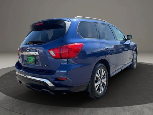 Used 2020 Nissan Pathfinder SV image 4