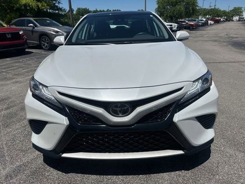 Used 2020 Toyota Camry XSE FWD image 8