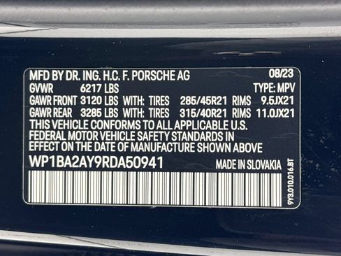 Certified 2024 Porsche Cayenne Coupe AWD/4WD image 34