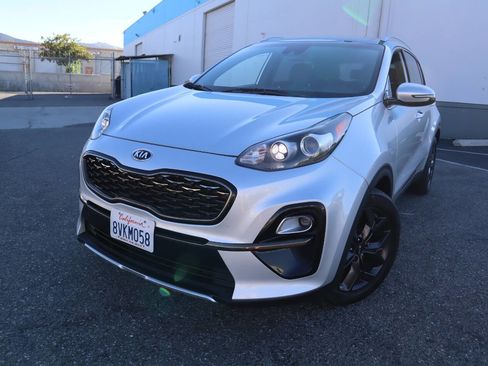Used 2020 Kia Sportage S image 13