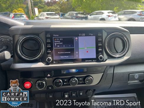 Used 2023 Toyota Tacoma TRD Sport AWD/4WD image 17