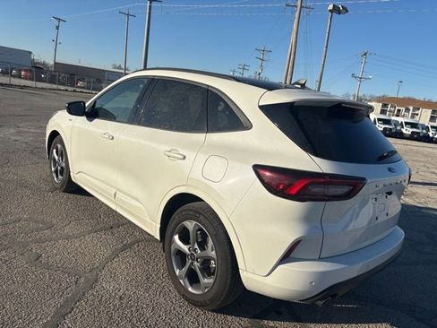 Used 2023 Ford Escape ST-Line w/ Tech Pack #1 image 5