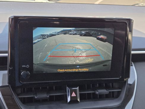 Used 2024 Toyota Corolla LE FWD image 8
