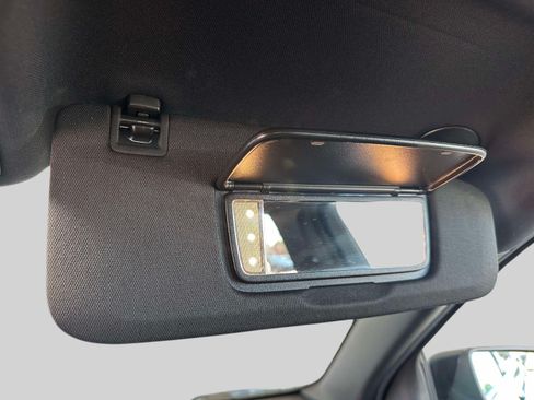 Used 2023 Chevrolet Equinox RS FWD image 33