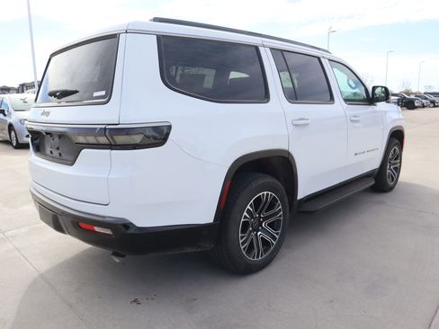 New 2026 Jeep Grand Wagoneer 4WD w/ Premium Group I image 23