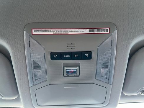 Used 2021 Toyota RAV4 LE image 37