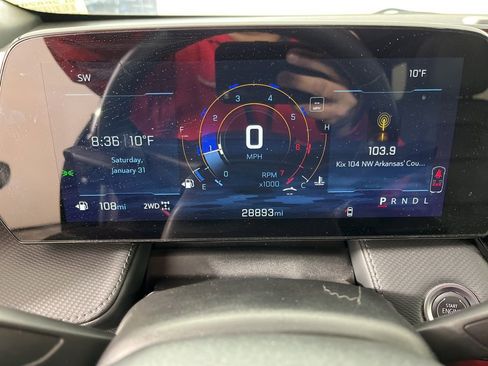 Used 2025 Chevrolet Equinox LT w/ Convenience Package II image 32