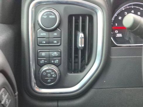 Used 2022 Chevrolet Silverado 1500 LT Trail Boss w/ Convenience Package II AWD/4WD image 14