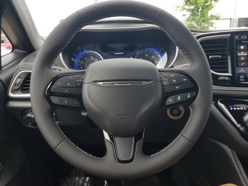 New 2027 Chrysler Pacifica Limited FWD image 22