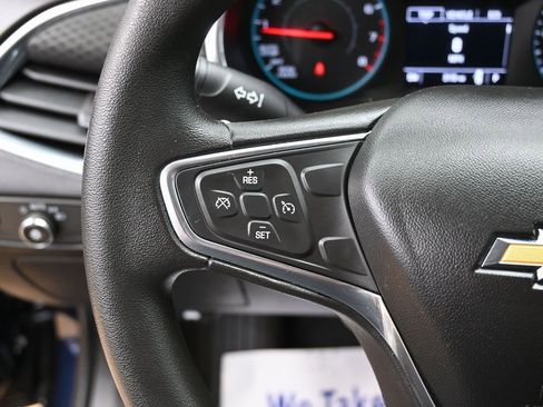 Used 2018 Chevrolet Malibu LT image 19