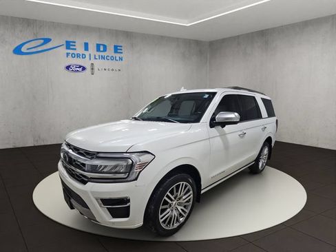 Used 2023 Ford Expedition Platinum AWD/4WD image 5