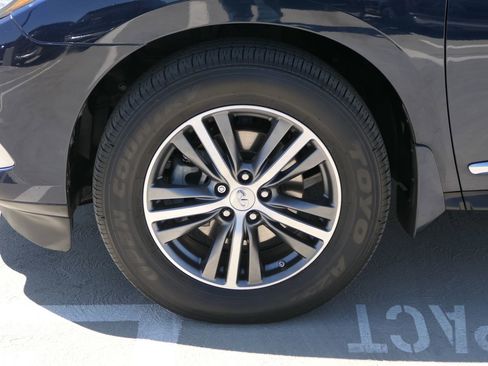 Used 2019 INFINITI QX60 Luxe w/ Essential Package image 9