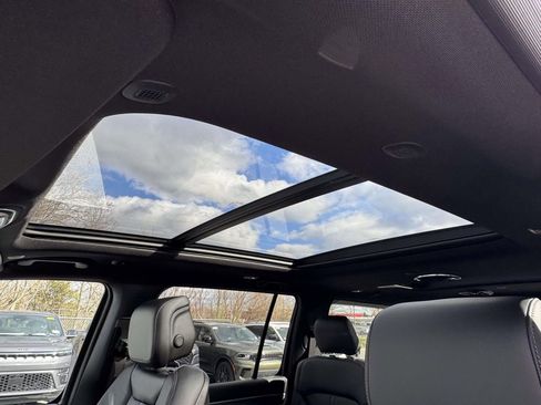 New 2026 Jeep Grand Wagoneer L 4WD image 5