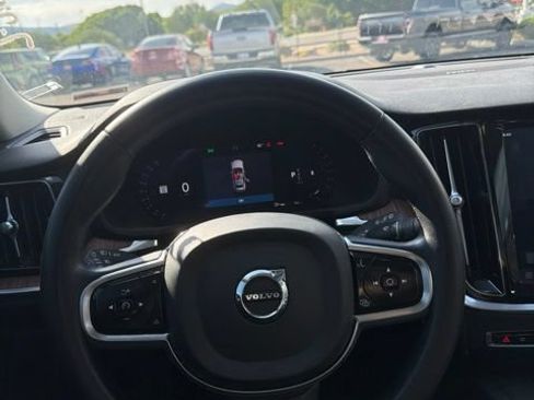 Used 2023 Volvo V60 B5 Cross Country Plus w/ Climate Package AWD/4WD image 16