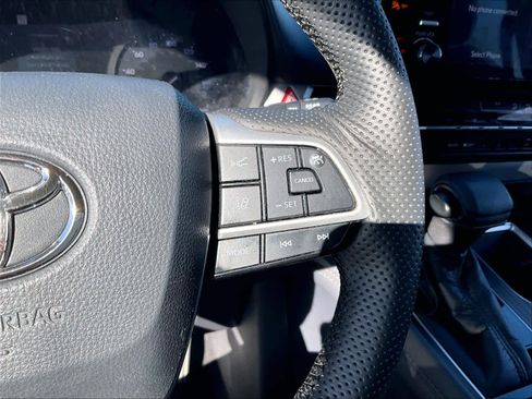 Used 2021 Toyota Sienna LE image 20