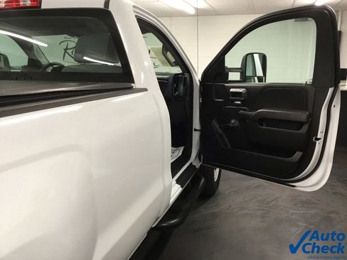 Used 2018 Chevrolet Silverado 3500 W/T w/ Snow Plow Prep Package AWD/4WD image 33