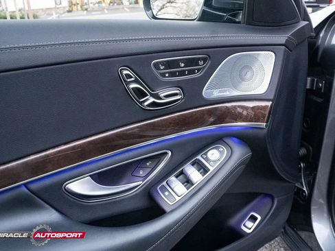 Used 2018 Mercedes-Benz S 560 4MATIC Sedan image 16