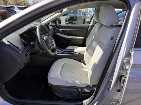 Used 2023 Hyundai Sonata SE FWD image 10