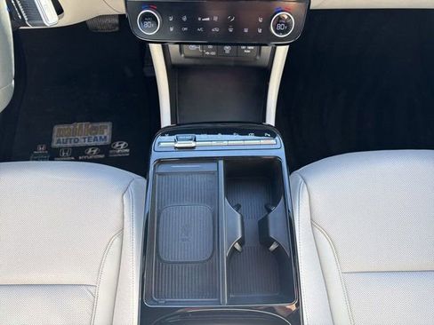 Used 2025 Hyundai Tucson Limited image 16