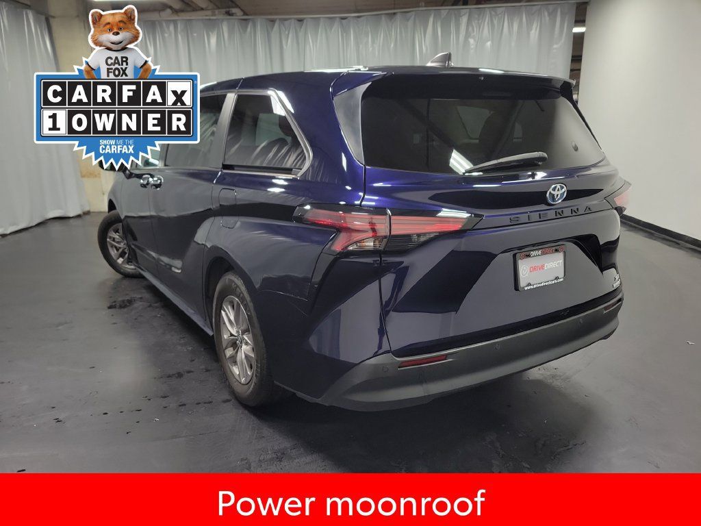 Used 2022 Toyota Sienna XLE FWD image 6