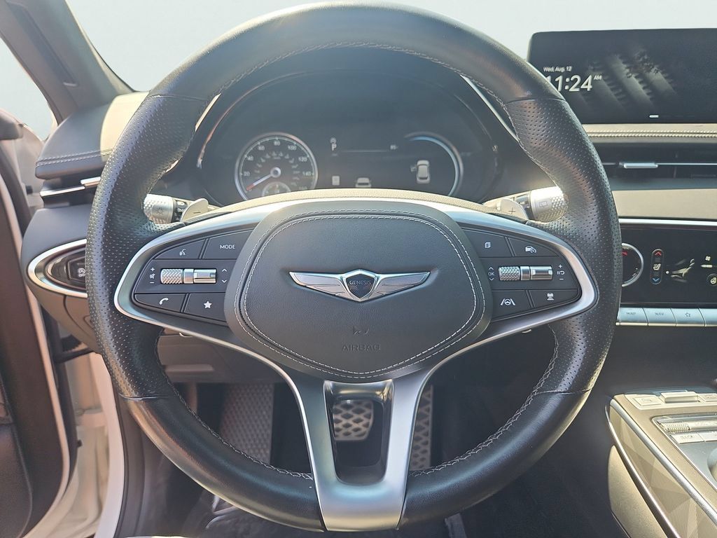 Used 2023 Genesis GV70 3.5T Sport w/ Sport Advanced Package AWD/4WD image 29