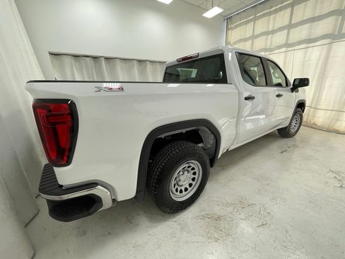 New 2026 GMC Sierra 1500 Pro w/ X31 Off-Road Package image 4