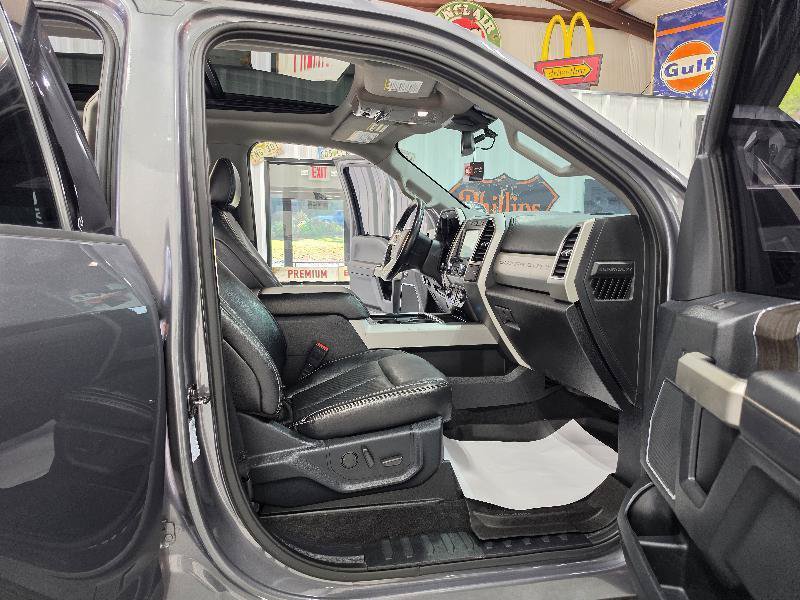 Used 2021 Ford F250 Lariat w/ Lariat Ultimate Package AWD/4WD image 11