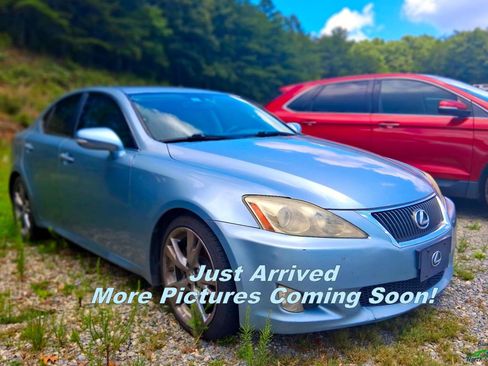 Used 2009 Lexus IS 250 w/ Premium Pkg RWD image 1