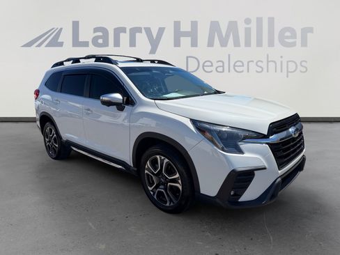 Used 2023 Subaru Ascent Limited w/ Technology Package AWD/4WD image 7