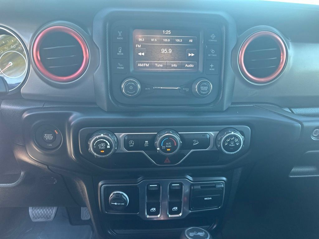 Used 2020 Jeep Wrangler Sport AWD/4WD image 18