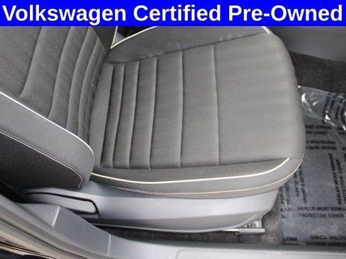 Used 2023 Volkswagen Jetta Sport image 18