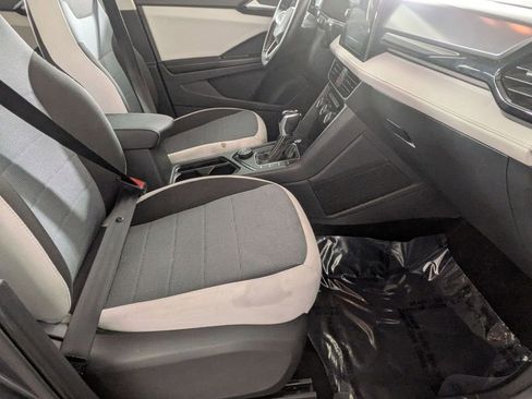 Used 2025 Volkswagen Taos S image 27