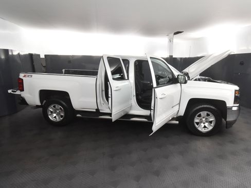 Used 2019 Chevrolet Silverado 1500 LT image 38