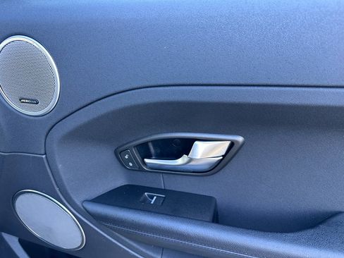 Used 2014 Land Rover Range Rover Evoque Pure Premium image 34