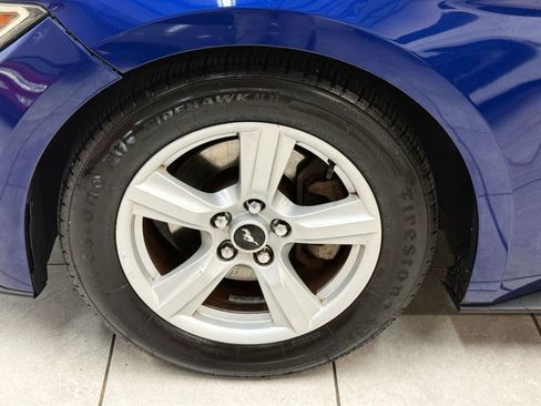 Used 2015 Ford Mustang Coupe image 34