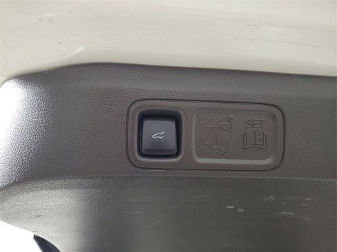 Certified 2022 Lincoln Navigator Reserve image 7