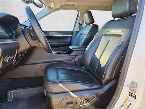 Used 2021 Jeep Grand Cherokee L Limited image 17