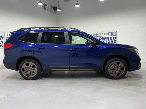 New 2026 Subaru Ascent Limited Bronze image 9