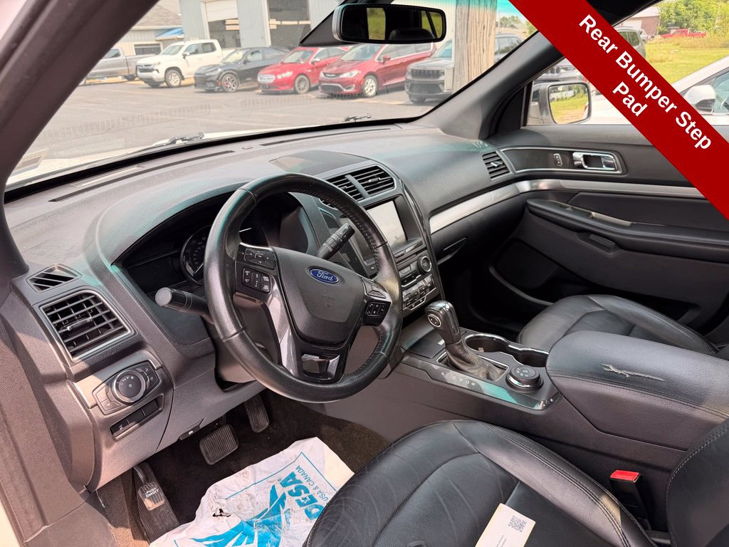 Used 2018 Ford Explorer XLT w/ Equipment Group 202A AWD/4WD image 39