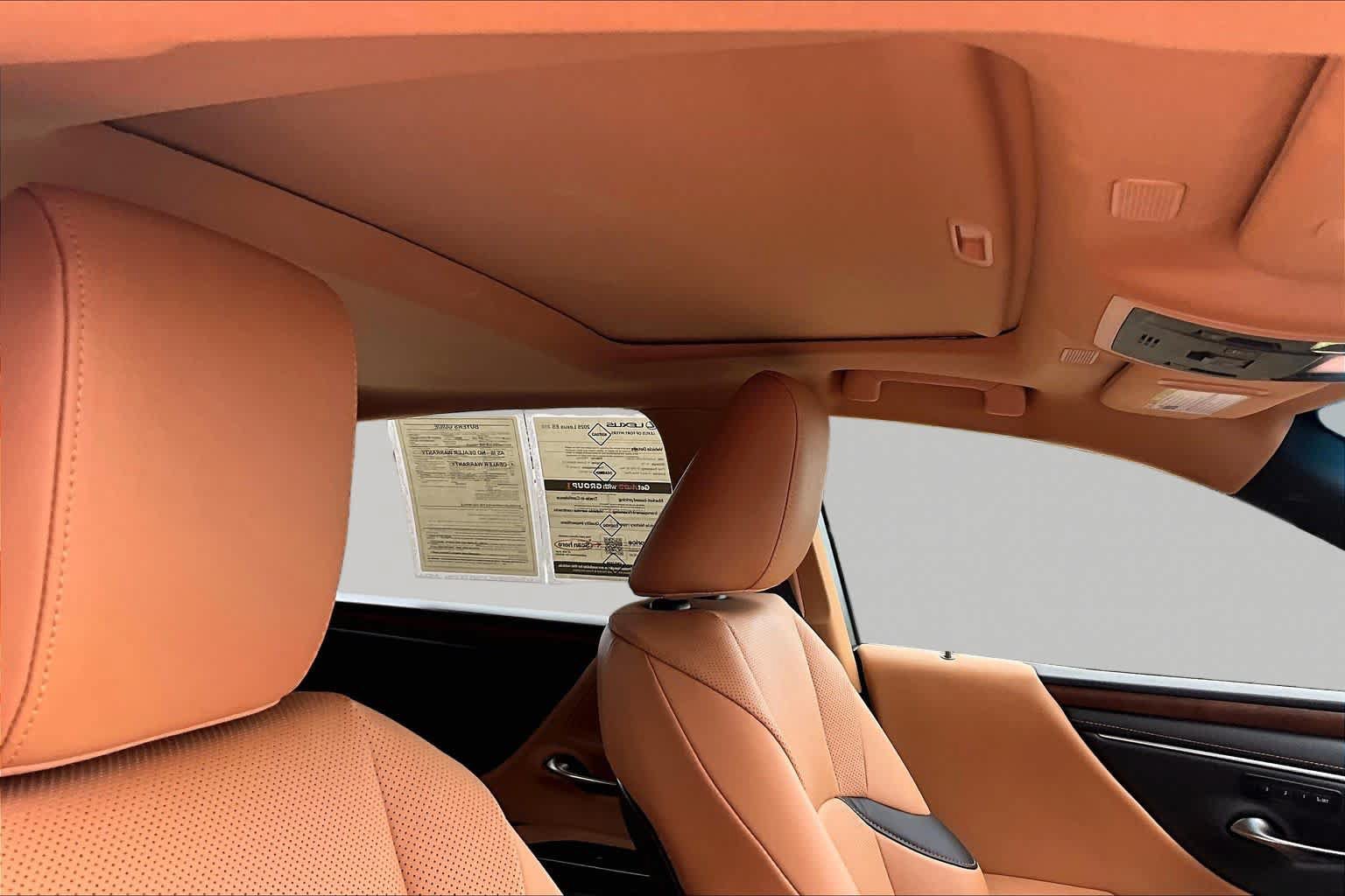 Used 2025 Lexus ES 350 w/ Premium Package FWD image 14