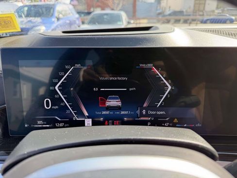 Used 2026 BMW X7 xDrive40i image 33